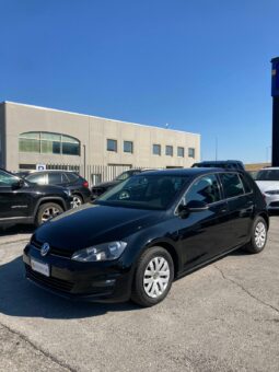 
 Volkswagen Golf Golf 5p 1.6 tdi Tech full									