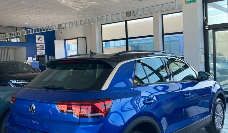 
 Volkswagen T-Roc 1.0 tsi Life full									