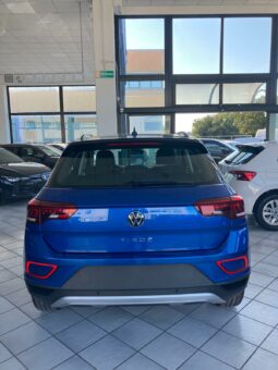 
 Volkswagen T-Roc 1.0 tsi Life full									