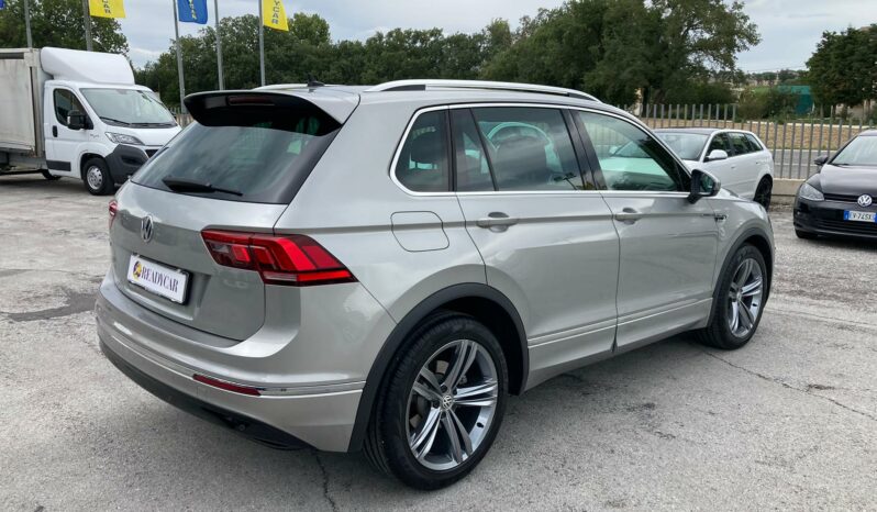 
 Volkswagen Tiguan 1.6 tdi Sport 115cv full									