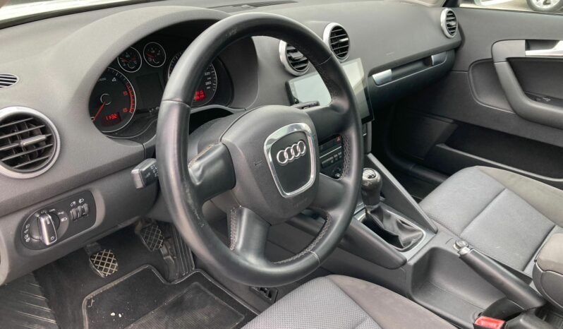 
 Audi A3 Sportback 1.6 tdi Young Edition 90cv full									