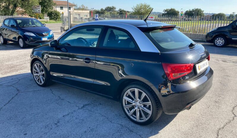 
 Audi A1 1.6 tdi Ambition 105cv full									