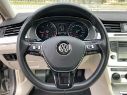 
 Volkswagen Passat 2.0 tdi Executive 150cv dsg full									