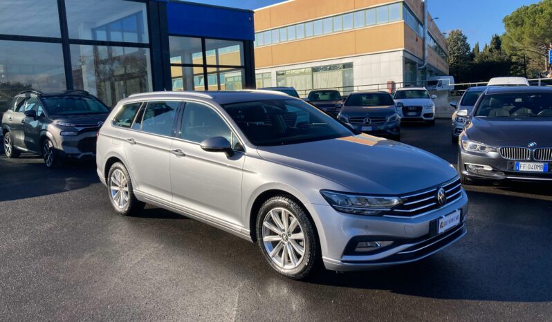 
 Volkswagen Passat Variant 2.0 tdi Business 150cv dsg full									