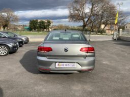 
 Volkswagen Passat 2.0 tdi Executive 150cv dsg full									