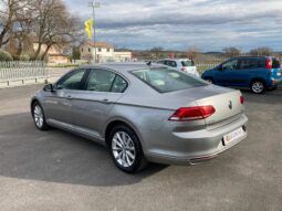 
 Volkswagen Passat 2.0 tdi Executive 150cv dsg full									