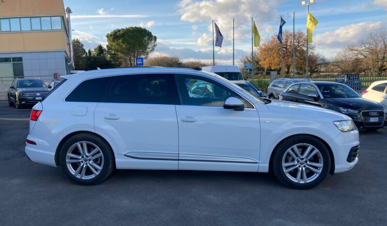 
 Audi Q7 3.0 tdi S line Plus quattro tiptronic 7POSTI full									